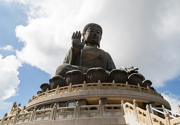 Tian Tan Buddha