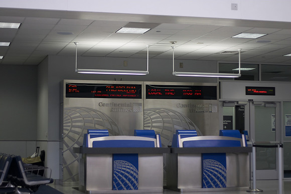 Waiting at the Philidelphia gate for the flight to Caracas (ended up missing the flight)